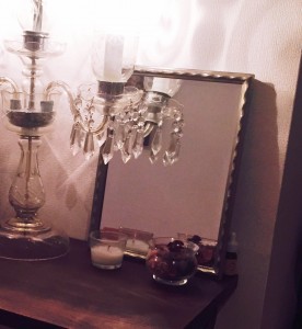 額縁制作の井上さんからプレゼントしていただいた鏡